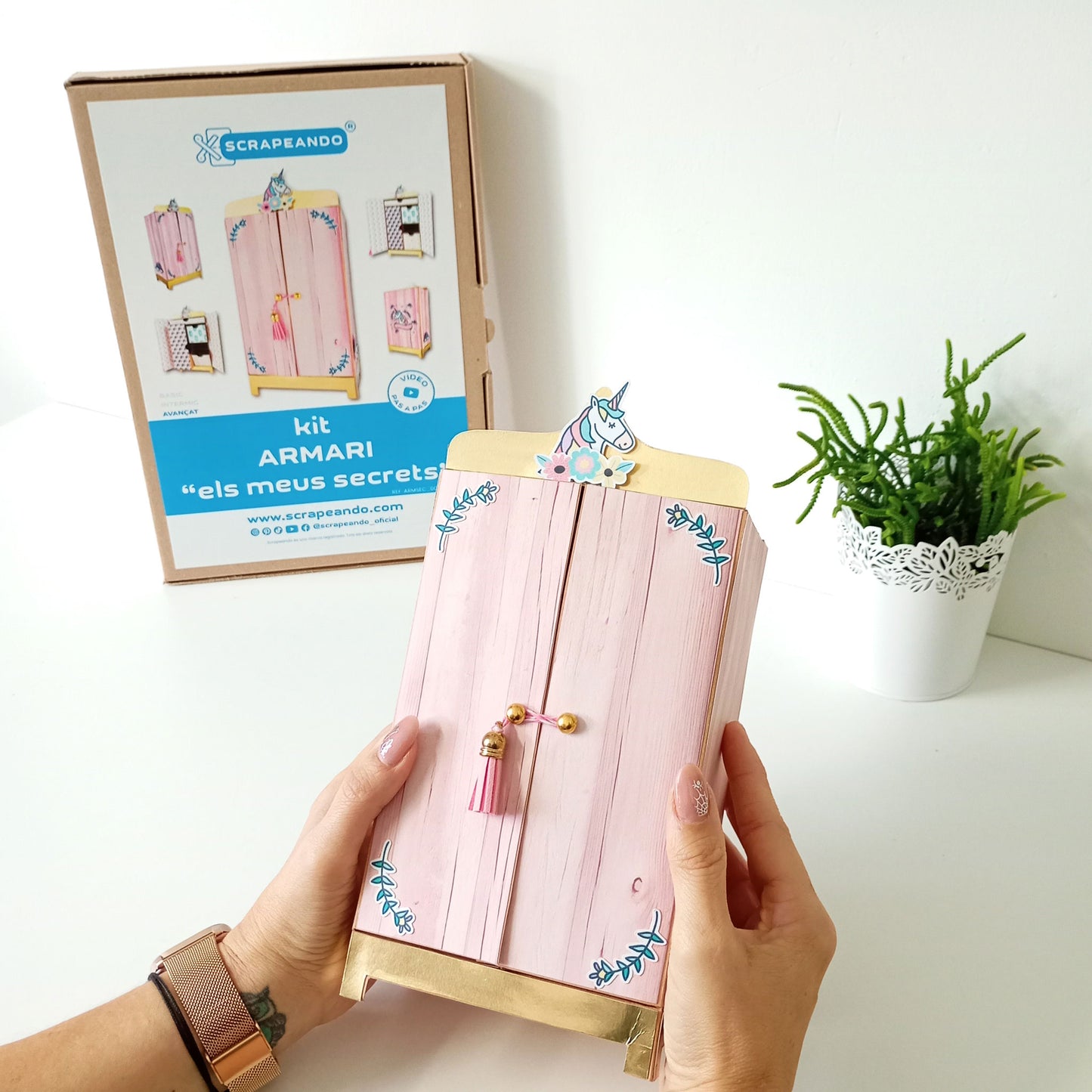 kit armari "els meus secrets" REF. ARMSEC_0001_CAT en CATALÀ